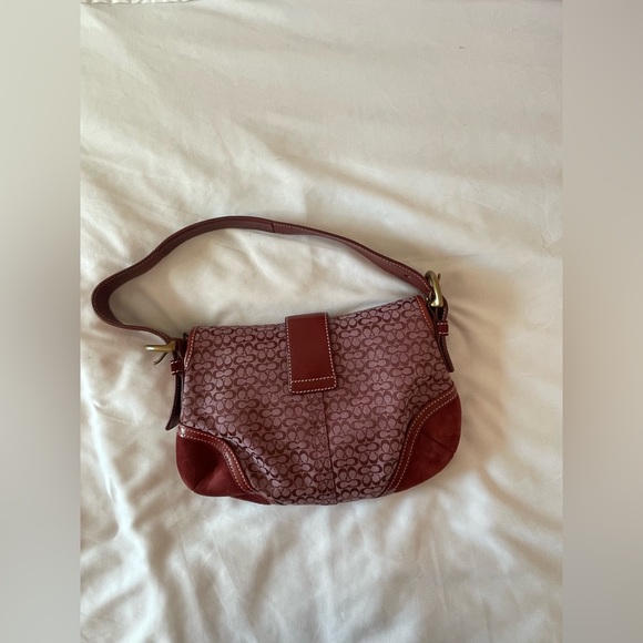 Vintage red monogram coach bag with coin purse - Picture 3 of 5